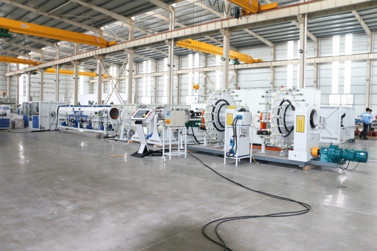 Large Diameter HDPE Hollow Wall Pipe Extrusion Line high quality